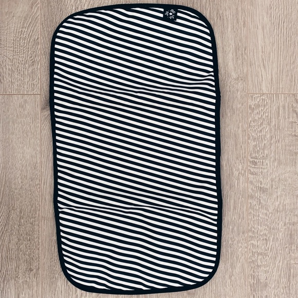 Ju-Ju-Be Be Classy Diaper Bag - Picture 5 of 6